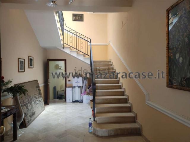Villetta indipendente in vendita di 220 m²