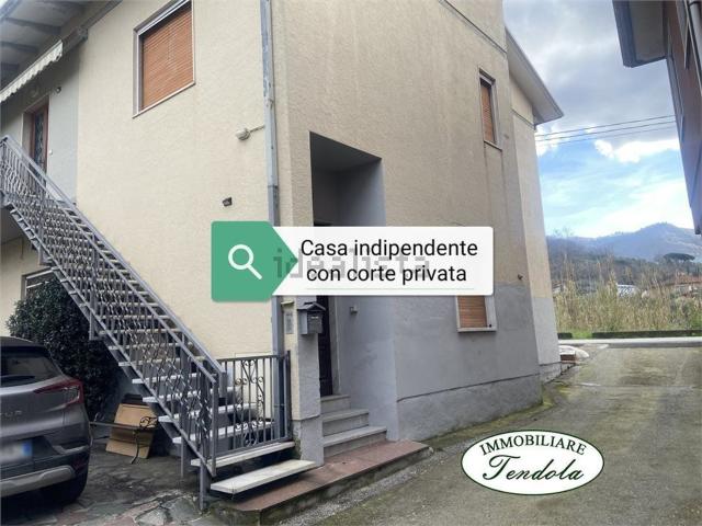 Villetta indipendente in vendita di 220 m²