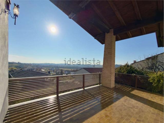 Villetta indipendente in vendita di 220 m² in Via Col de Manza