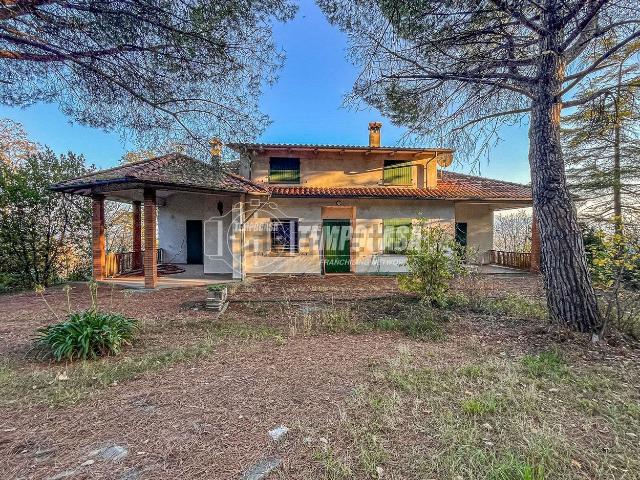 Villetta indipendente in vendita di 220 m² in Via Collina Italia, 683