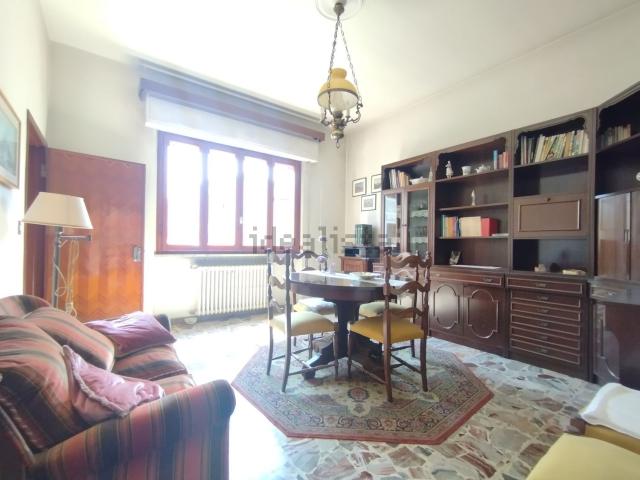 Villetta indipendente in vendita di 220 m² in Via Corrado da Montemagno, 18