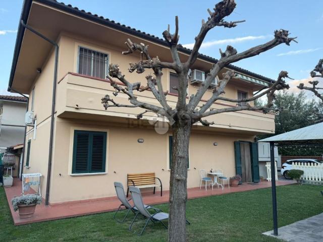Villetta indipendente in vendita di 220 m² in Via Catalani, 1