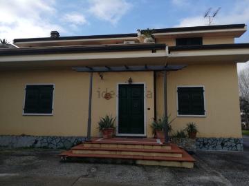 Villetta indipendente in vendita di 220 m² in Via Carriona