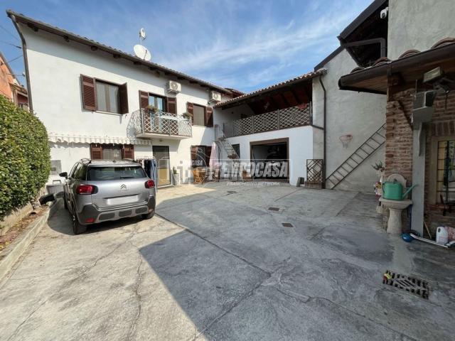 Villetta indipendente in vendita di 220 m² in Via Ciro Menotti, 22