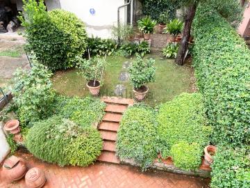 Villetta indipendente in vendita di 220 m² in Via Accursio