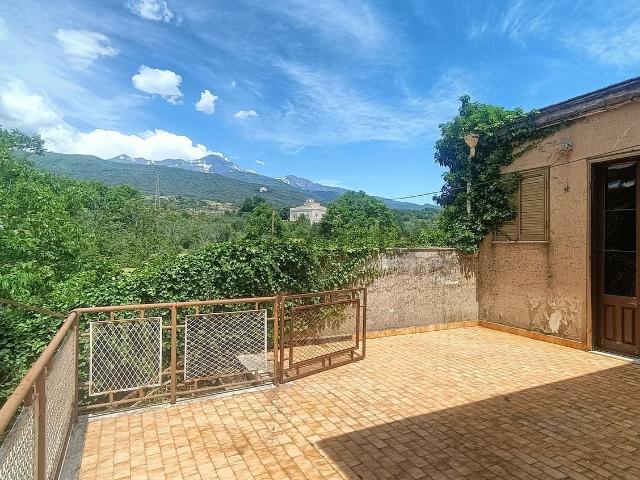 Villetta indipendente in vendita di 280 m² in Via Armando Diaz