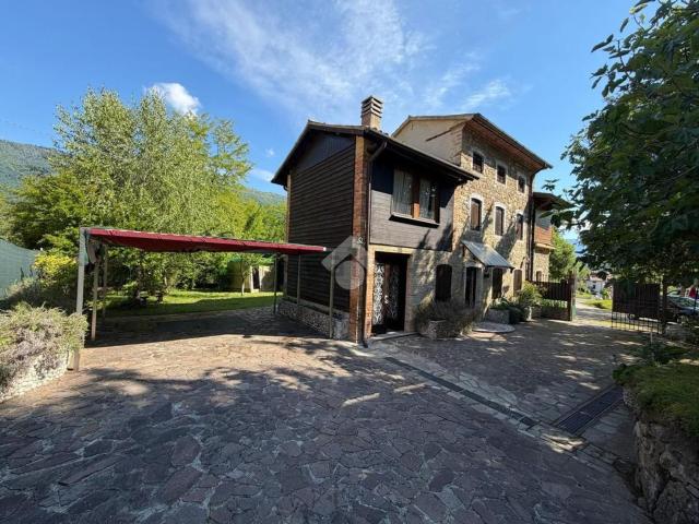 Villetta indipendente in vendita di 220 m² in Via Bellavista, 30