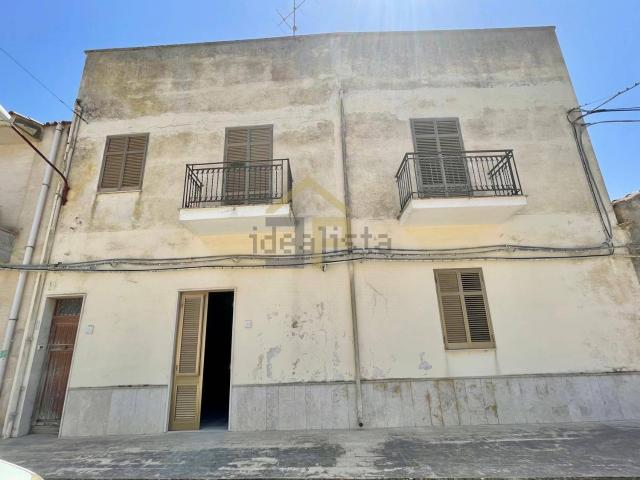 Villetta indipendente in vendita di 220 m² in Via Giuseppe Laudani
