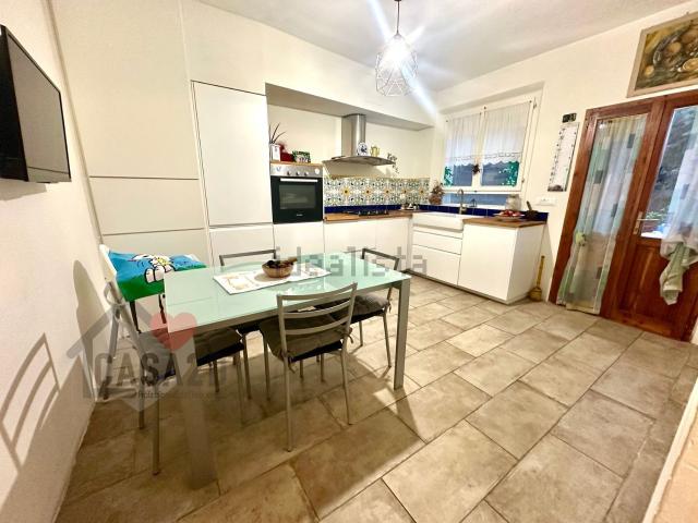 Villetta indipendente in vendita di 220 m² in Via Giuseppe Mazzini