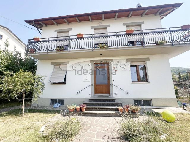 Villetta indipendente in vendita di 220 m² in Via Gioacchino Rossini, 19