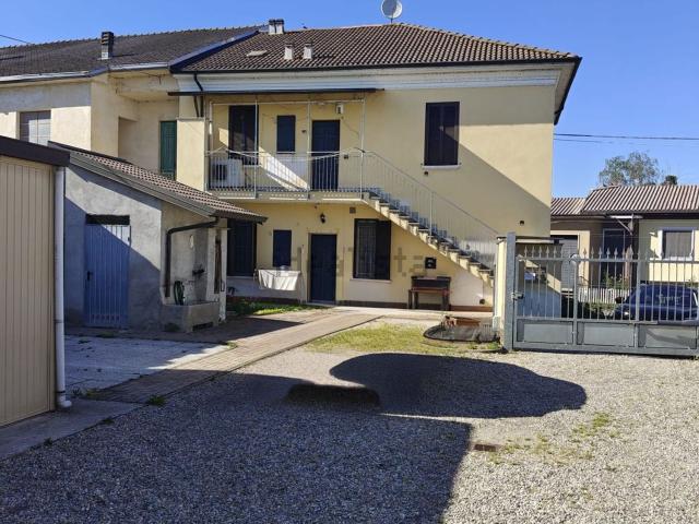 Villetta indipendente in vendita di 220 m² in Via Guglielmo Oberdan, 8