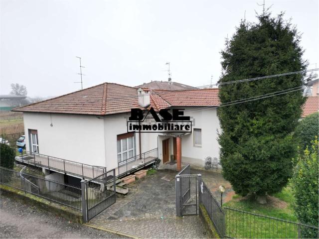Villetta indipendente in vendita di 220 m² in Via Don Angelo Sassi, 29