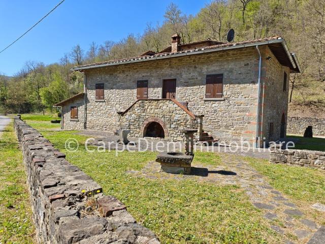 Villetta indipendente in vendita di 220 m² in Via della Libbia