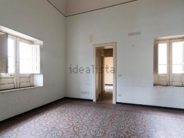 Villetta indipendente in vendita di 220 m² in Via Emanuele Filiberto