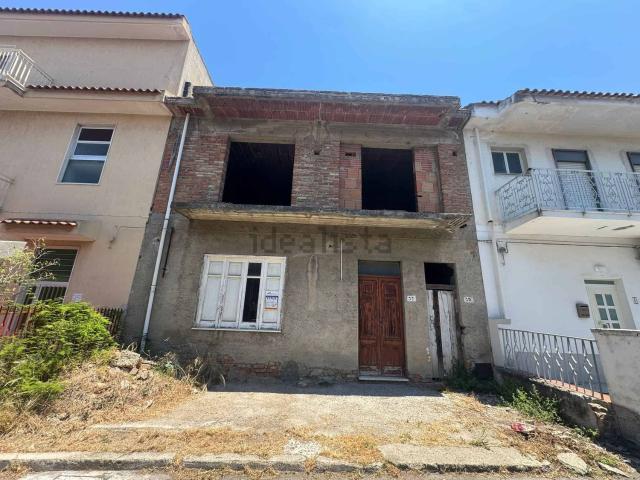 Villetta indipendente in vendita di 220 m² in Via F. Faranda, 37