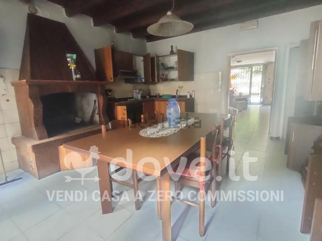 Villetta indipendente in vendita di 220 m² in Via Ferrazza, 7