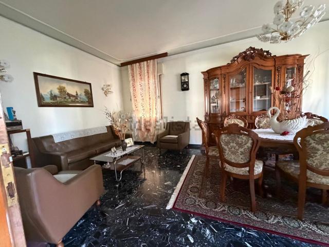 Villetta indipendente in vendita di 220 m² in Via I Bassa