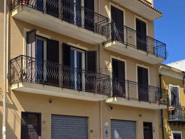 Villetta indipendente in vendita di 220 m² in Via Libertà, 18