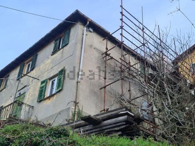 Villetta indipendente in vendita di 220 m² in Via Monte Rombon