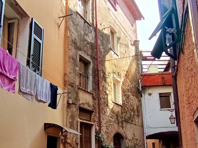 Villetta indipendente in vendita di 220 m² in Via Marconi