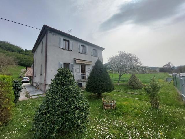 Villetta indipendente in vendita di 220 m² in Via Nazionale Sud