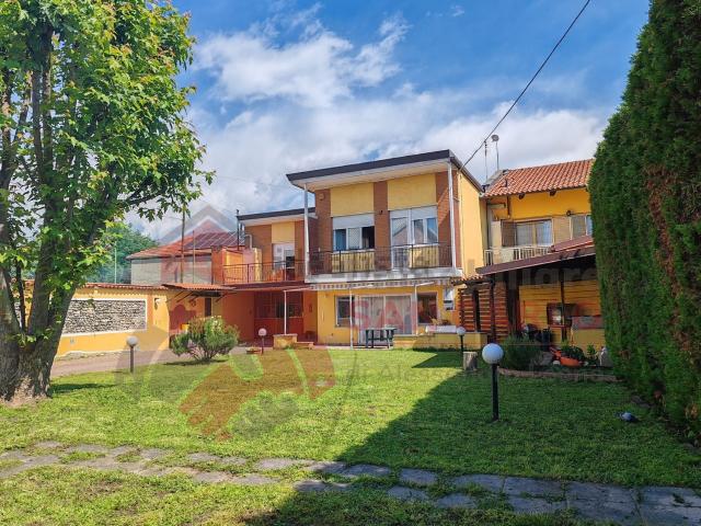 Villetta indipendente in vendita di 220 m² in Via Santa Lucia, 3
