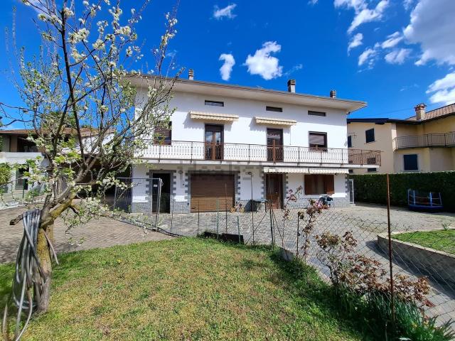Villetta indipendente in vendita di 220 m² in Via Santa Maria, 10