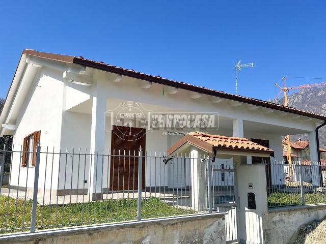 Villetta indipendente in vendita di 220 m² in Via Scrivanda, 2