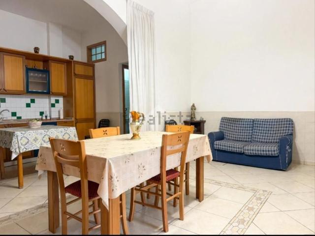Villetta indipendente in vendita di 220 m² in Via Seneca, 5