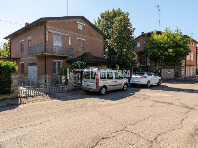 Villetta indipendente in vendita di 220 m² in Via P. Foroni, 16