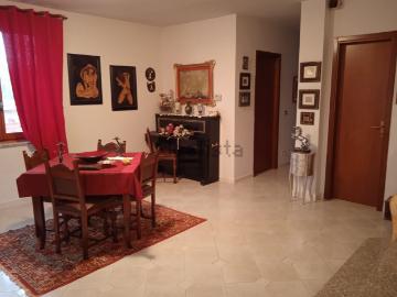 Villetta indipendente in vendita di 220 m² in Via Padana Ovest
