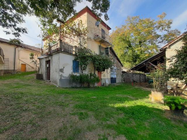 Villetta indipendente in vendita di 220 m² in Via Piazze