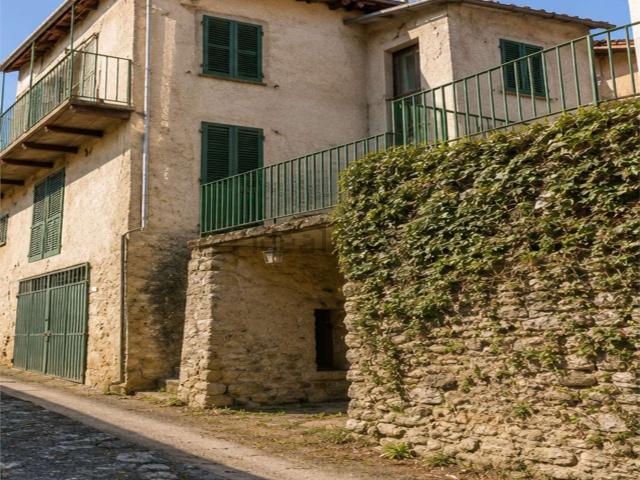 Villetta indipendente in vendita di 220 m² in Via Roà Piana, 93