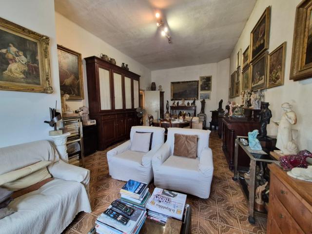 Villetta indipendente in vendita di 220 m² in Via Ribolle, 12