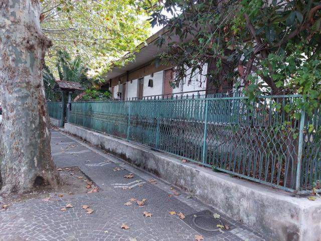Villetta indipendente in vendita di 220 m² in Via Trieste