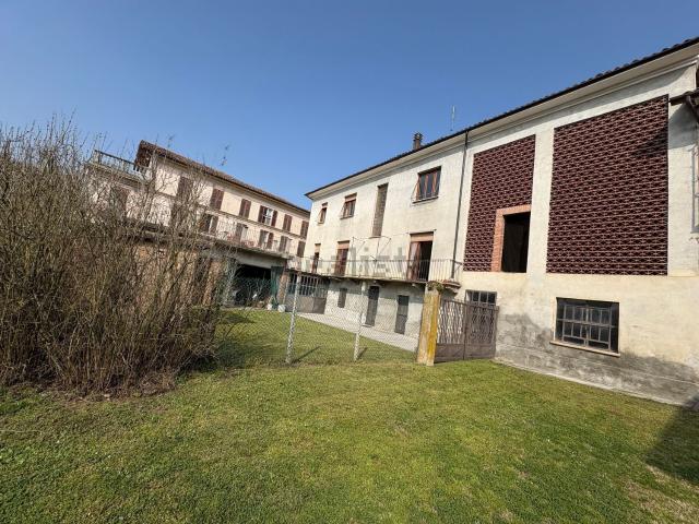 Villetta indipendente in vendita di 220 m² in Via Vittorio Alfieri, 10