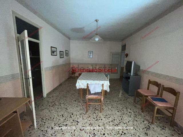 Villetta indipendente in vendita di 220 m² in Via Zuccaro, 35