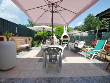 Villetta indipendente in vendita di 220 m² in Viale Montegrappa