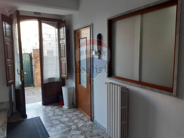 Villetta indipendente in vendita di 220 m² in Vico II Rione Paglia, 5