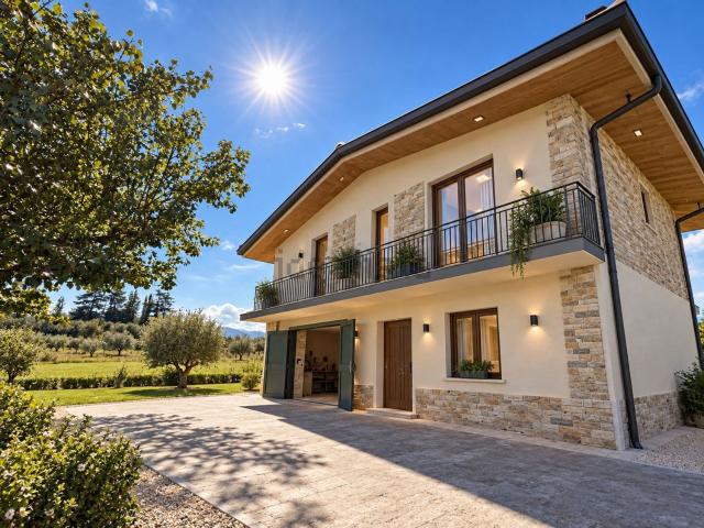 Villetta indipendente in vendita di 220 m² in Vicolo le Mola di Sotto, 38