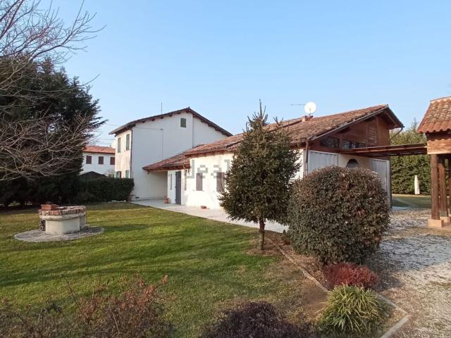 Villetta indipendente in vendita di 220 m² in Località Taglio