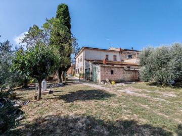 Villetta indipendente in vendita di 220 m² in Località Farneta