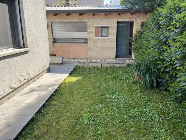 Villetta indipendente in vendita di 220 m² in Piazza Martiri della Libertà
