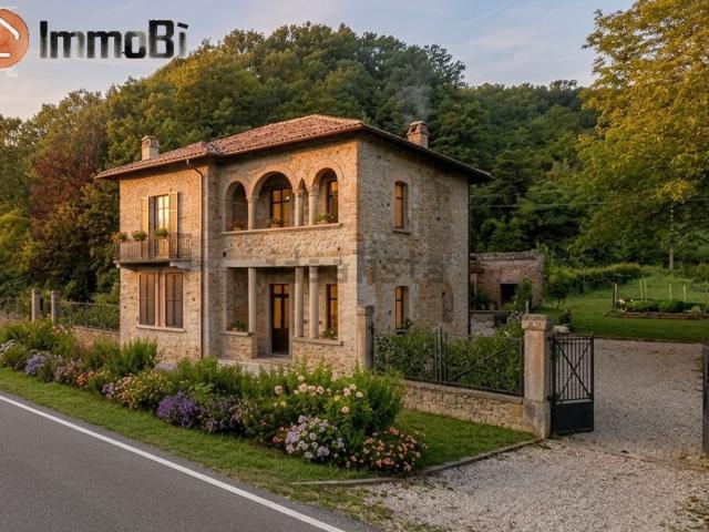 Villetta indipendente in vendita di 220 m² in Strada Provinciale 30