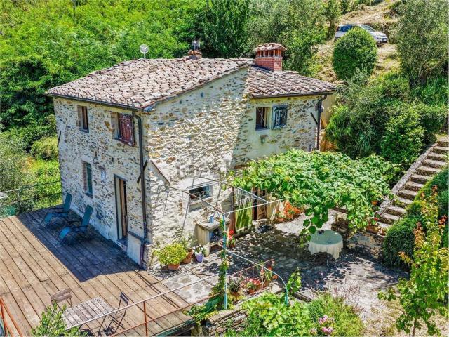 Villetta indipendente in vendita di 221 m²