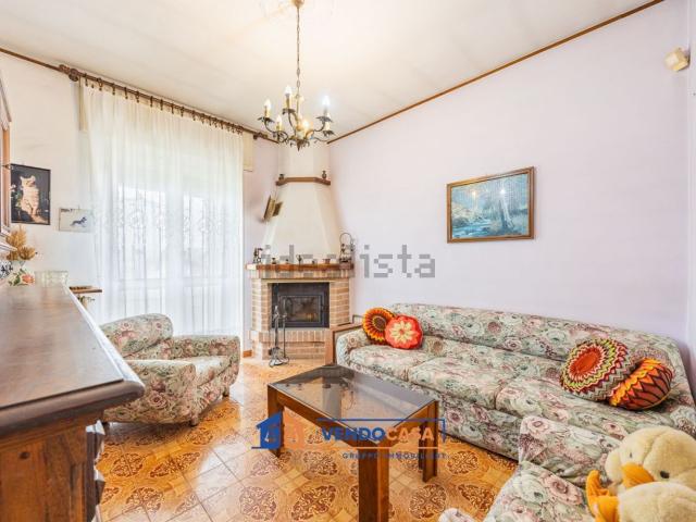 Villetta indipendente in vendita di 221 m² in Via Chiusa di Pesio, 11