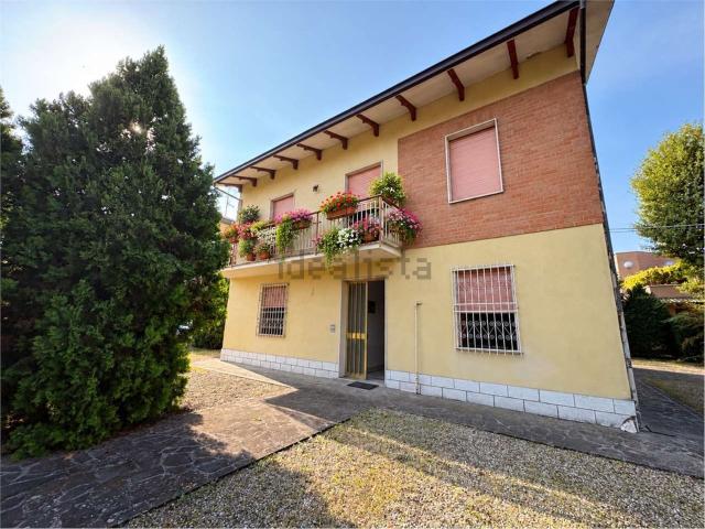 Villetta indipendente in vendita di 221 m² in Via Giuseppe Mazzini, 22