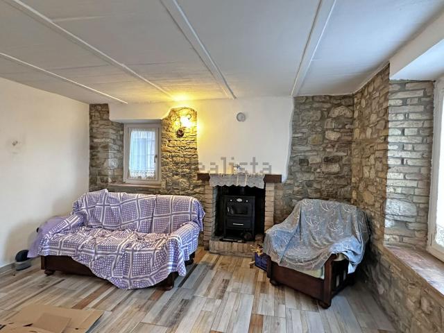 Villetta indipendente in vendita di 221 m² in Località I Bersani