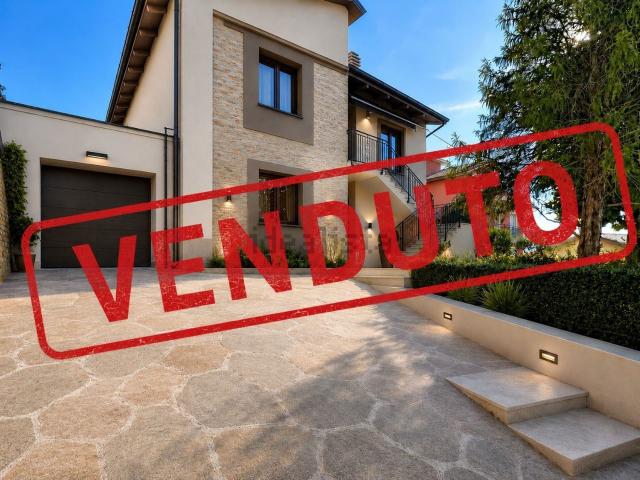 Villetta indipendente in vendita di 222 m² in Via A. Diaz, 5