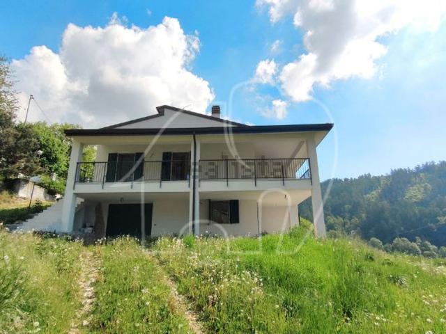 Villetta indipendente in vendita di 223 m²